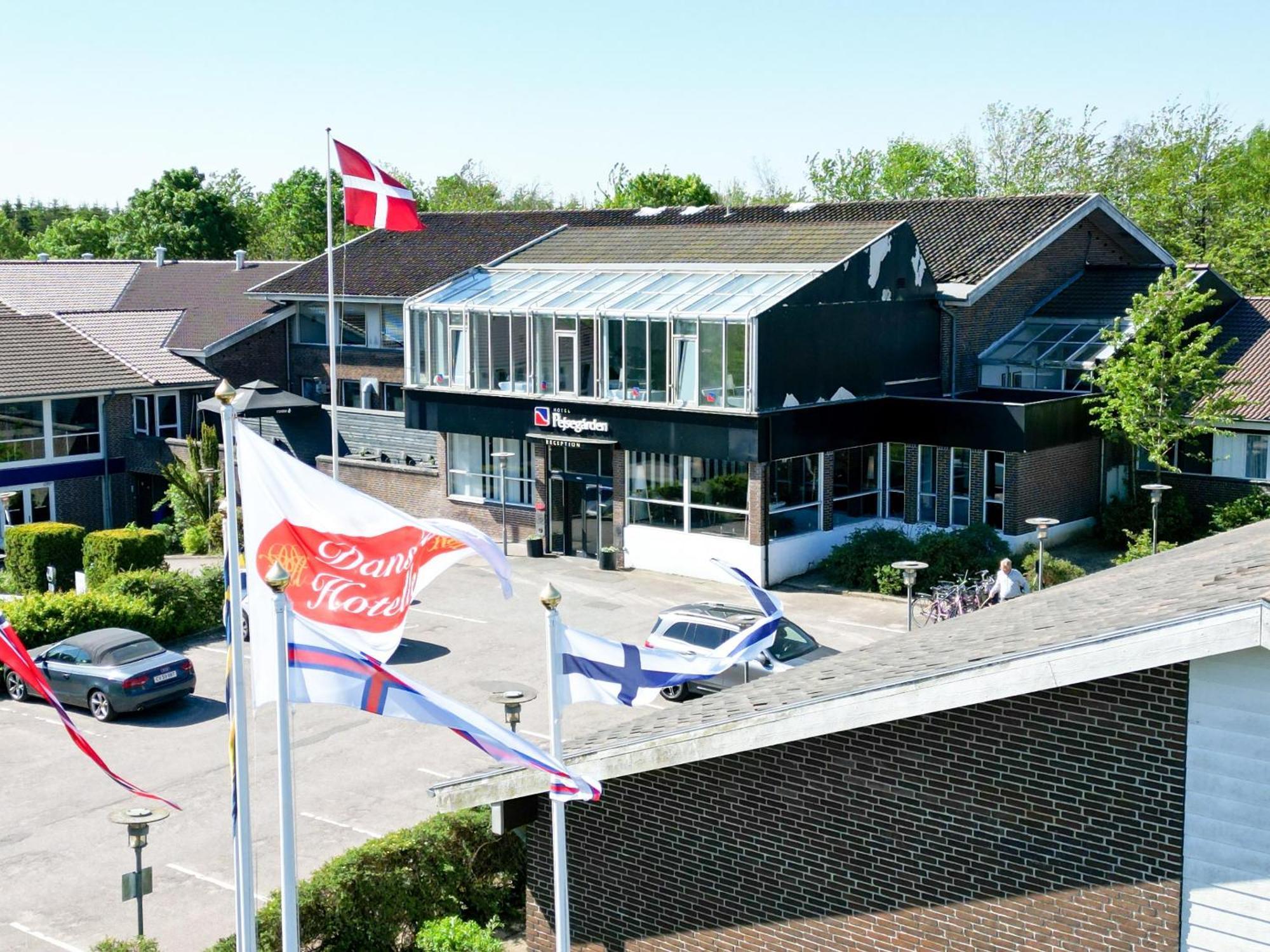 Hotel Pejsegaarden Brædstrup المظهر الخارجي الصورة