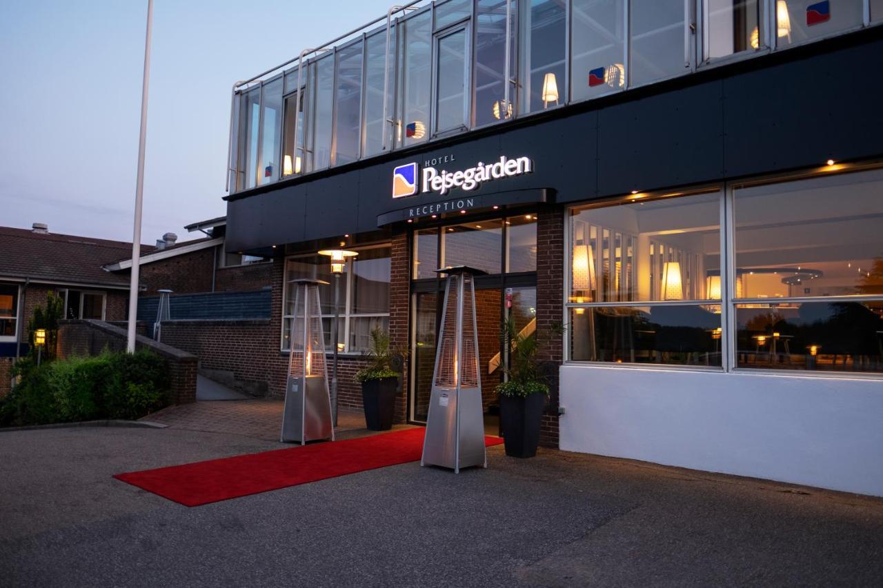 Hotel Pejsegaarden Brædstrup المظهر الخارجي الصورة